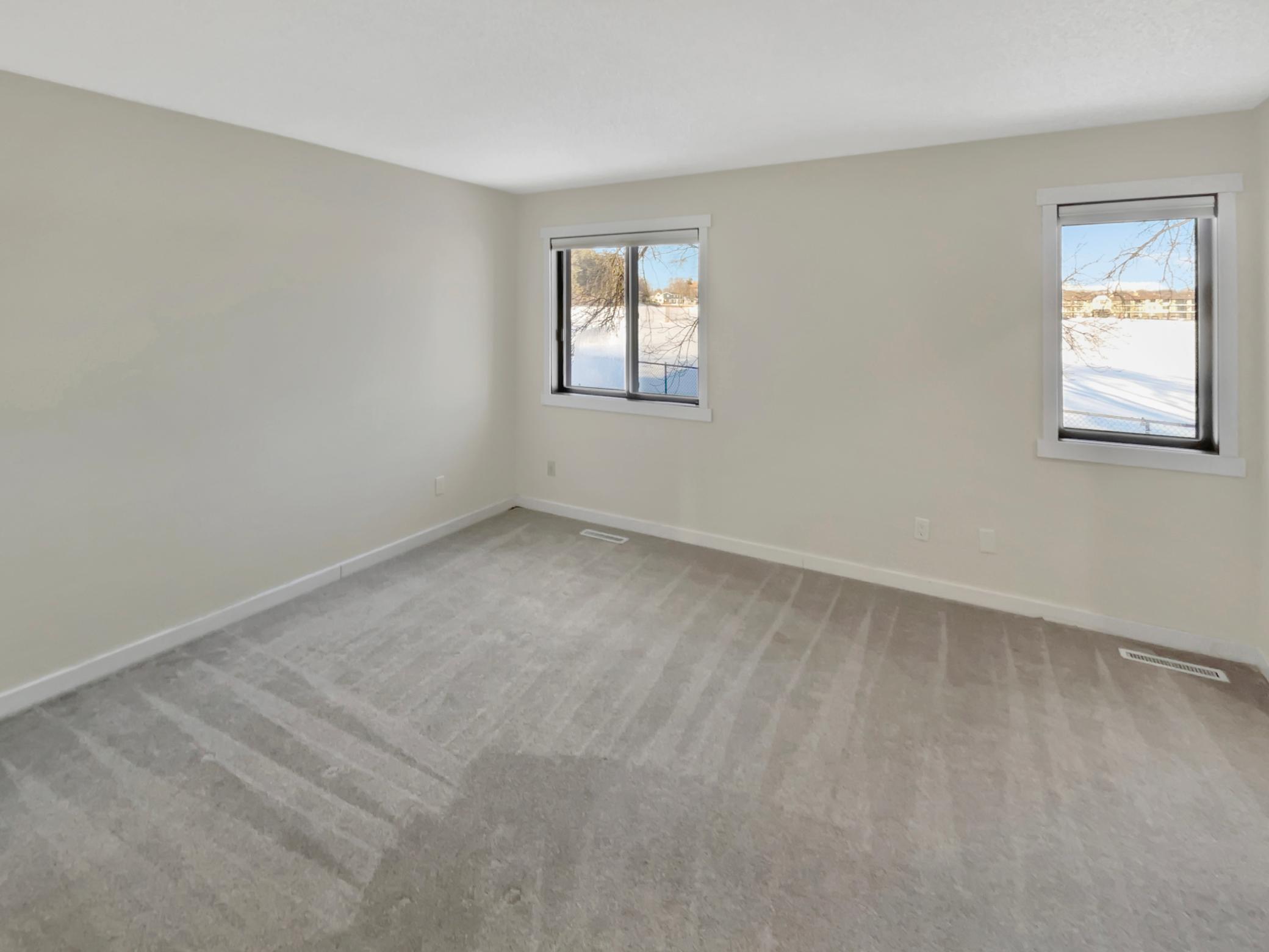 192 Bridlewood Drive Property Photo 3