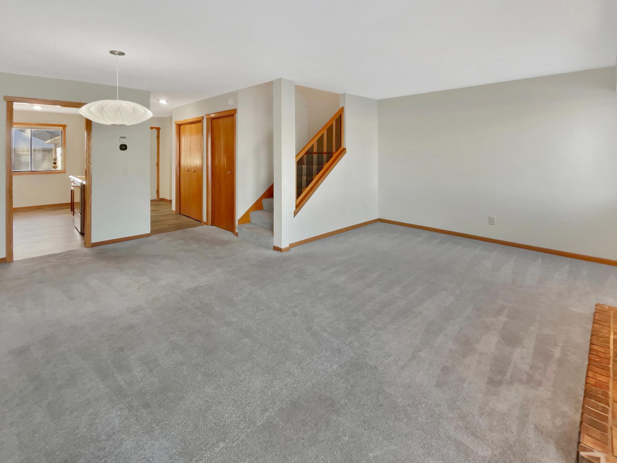 192 Bridlewood Drive Property Photo 11