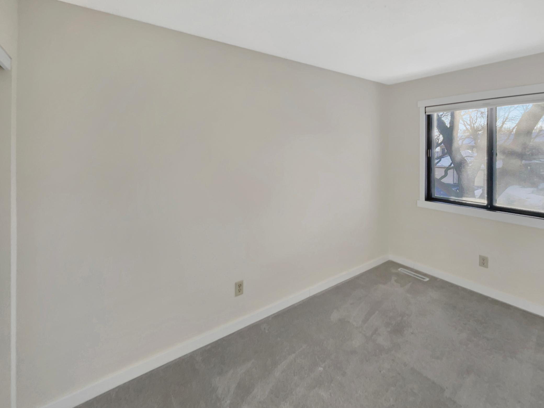 192 Bridlewood Drive Property Photo 13