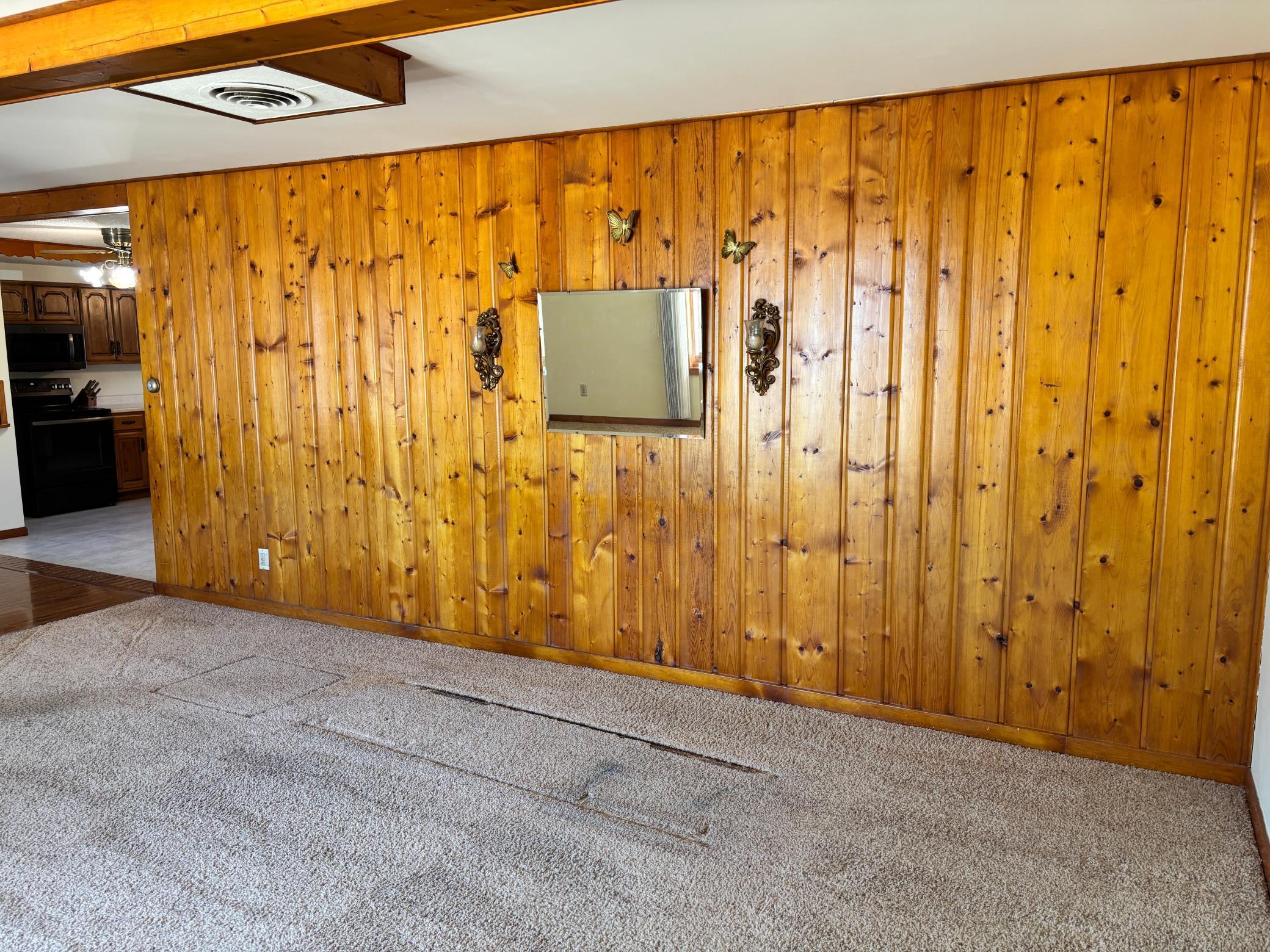 754 Shoreacres Drive Property Photo 4