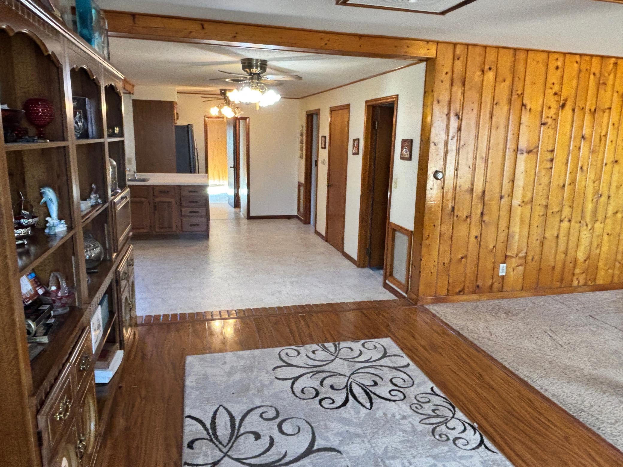 754 Shoreacres Drive Property Photo 5