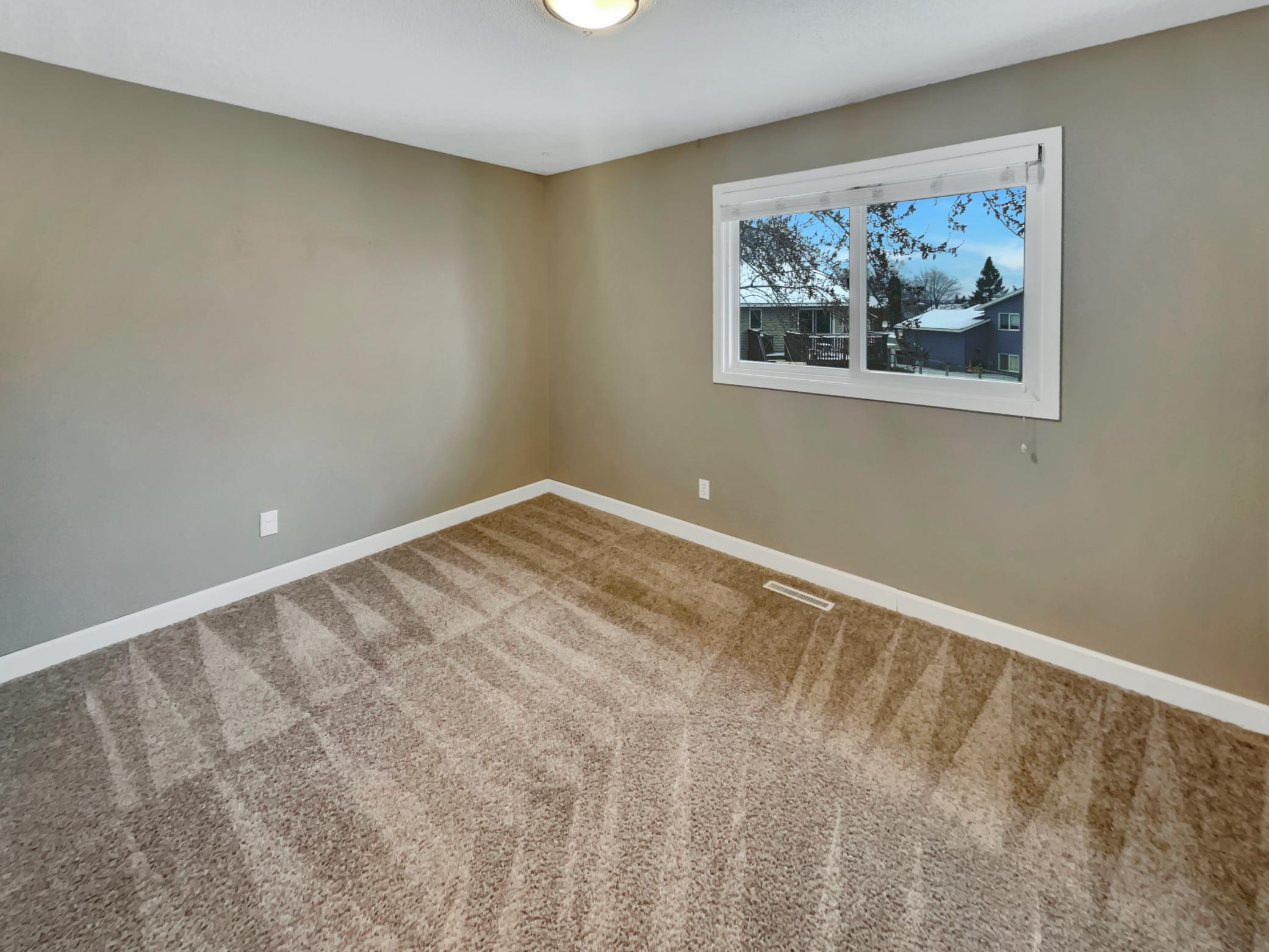 1132 Lincoln Court Property Photo 11