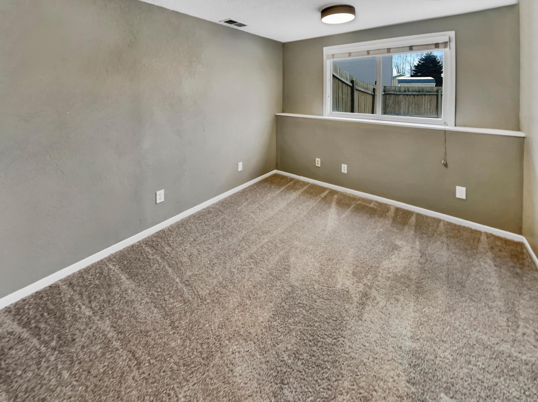 1132 Lincoln Court Property Photo 14