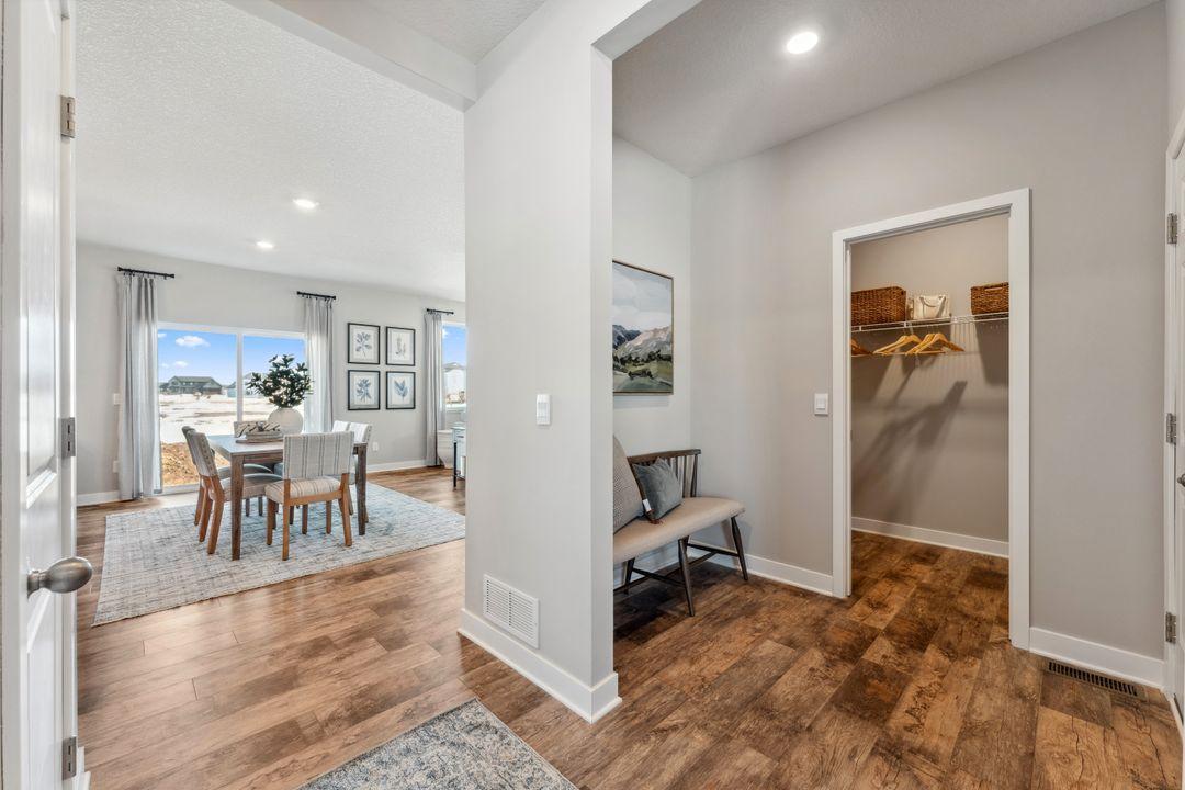 6265 Jensen Avenue Property Photo 3