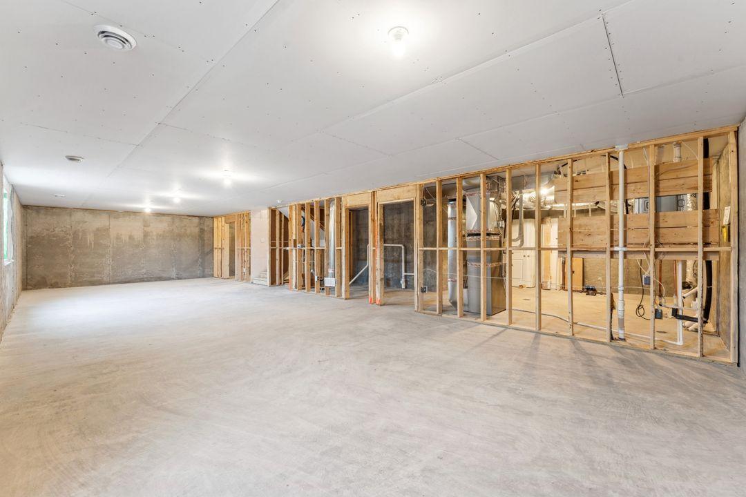 6265 Jensen Avenue Property Photo 35