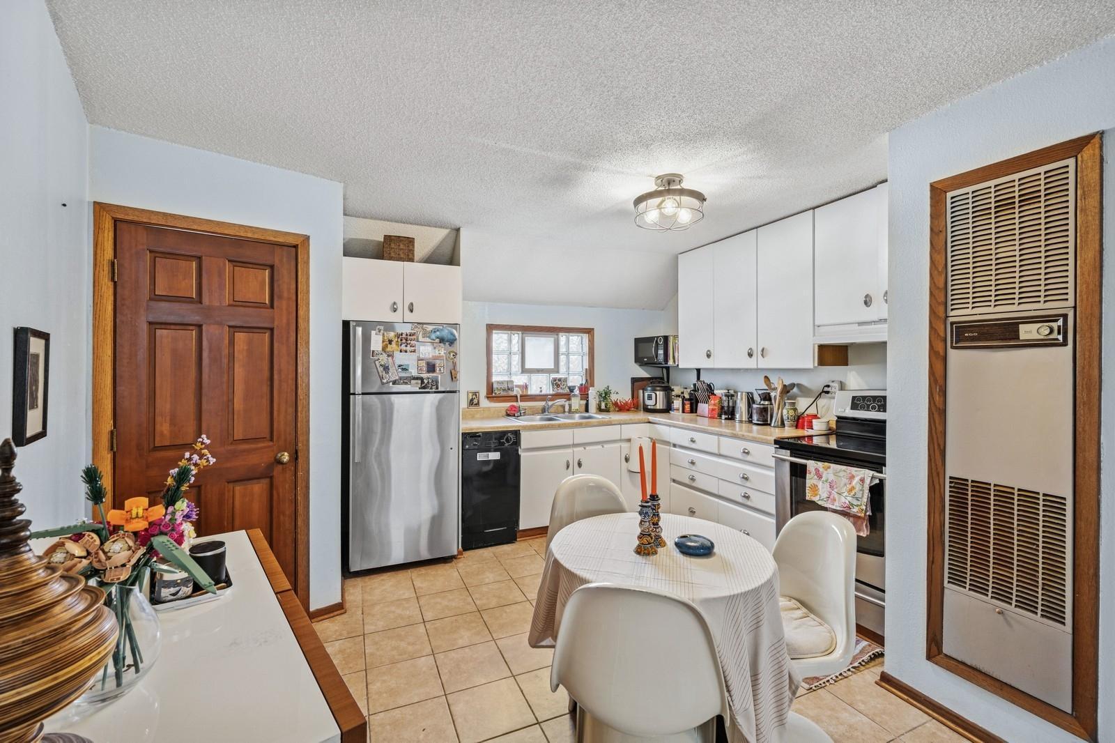 735 Madison Street Property Photo 30