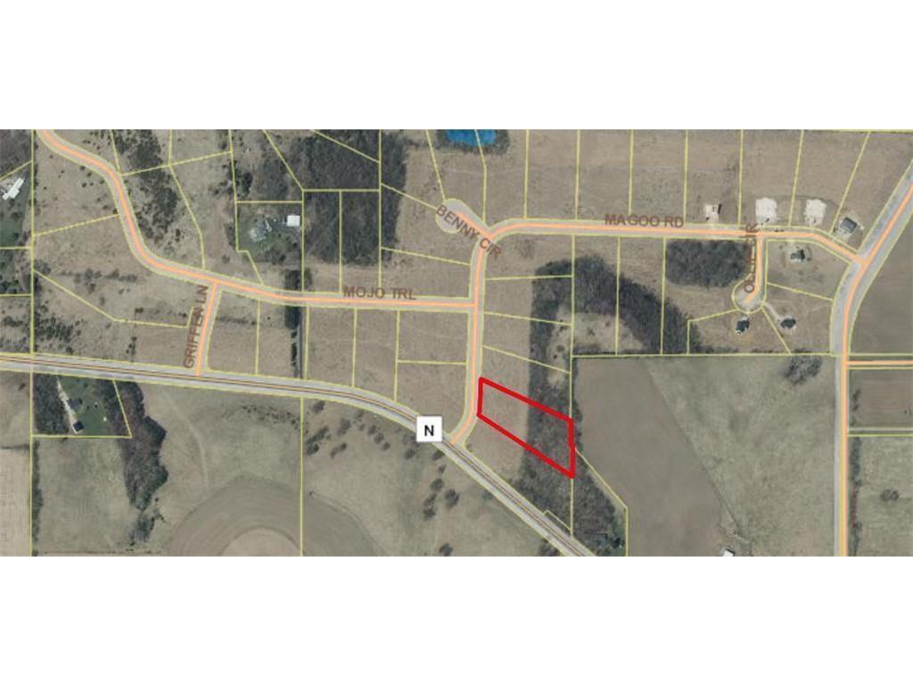 733 Magoo Road Property Photo