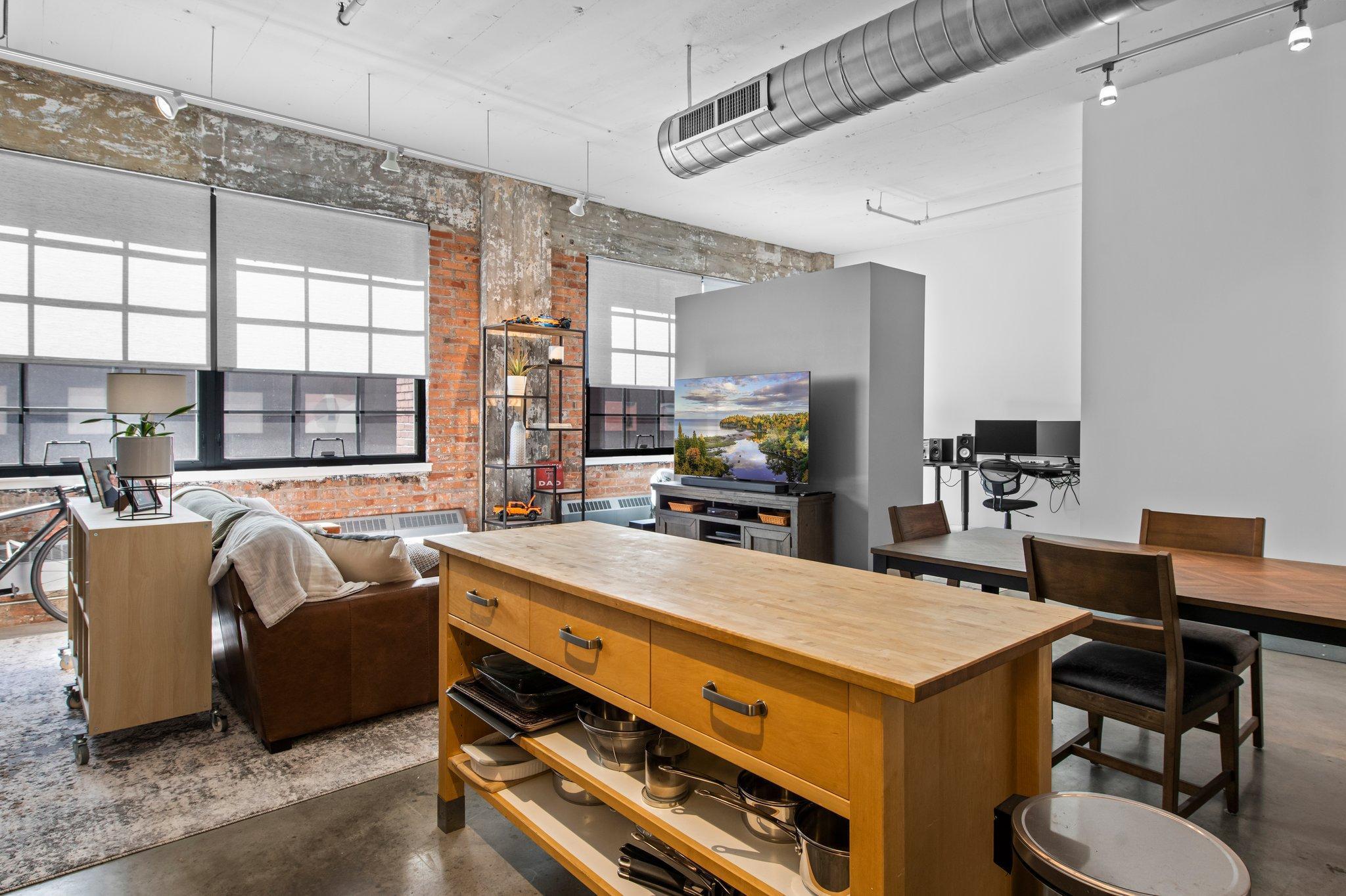 250 Park Avenue 306 Property Photo 20