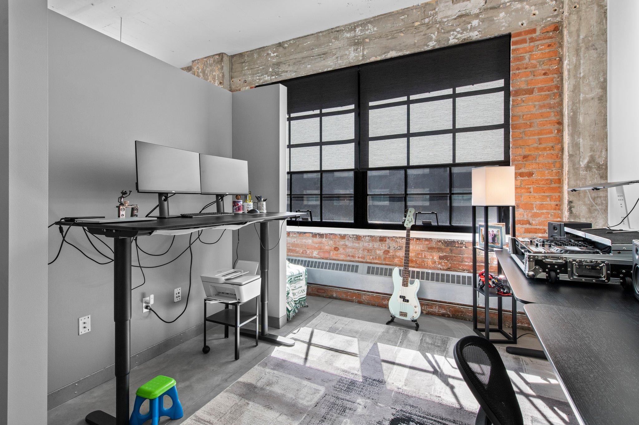 250 Park Avenue 306 Property Photo 26