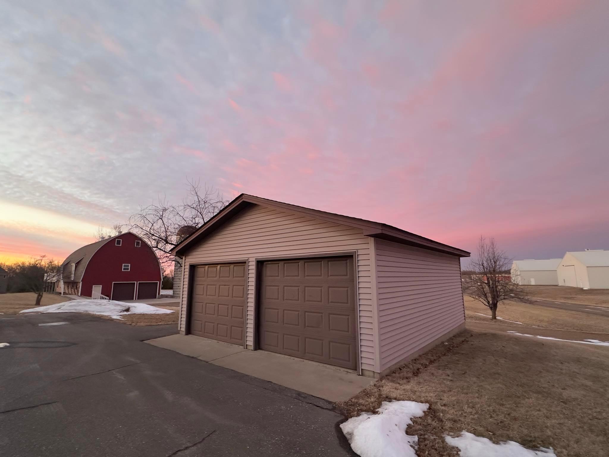 4294 72nd Street Property Photo 6
