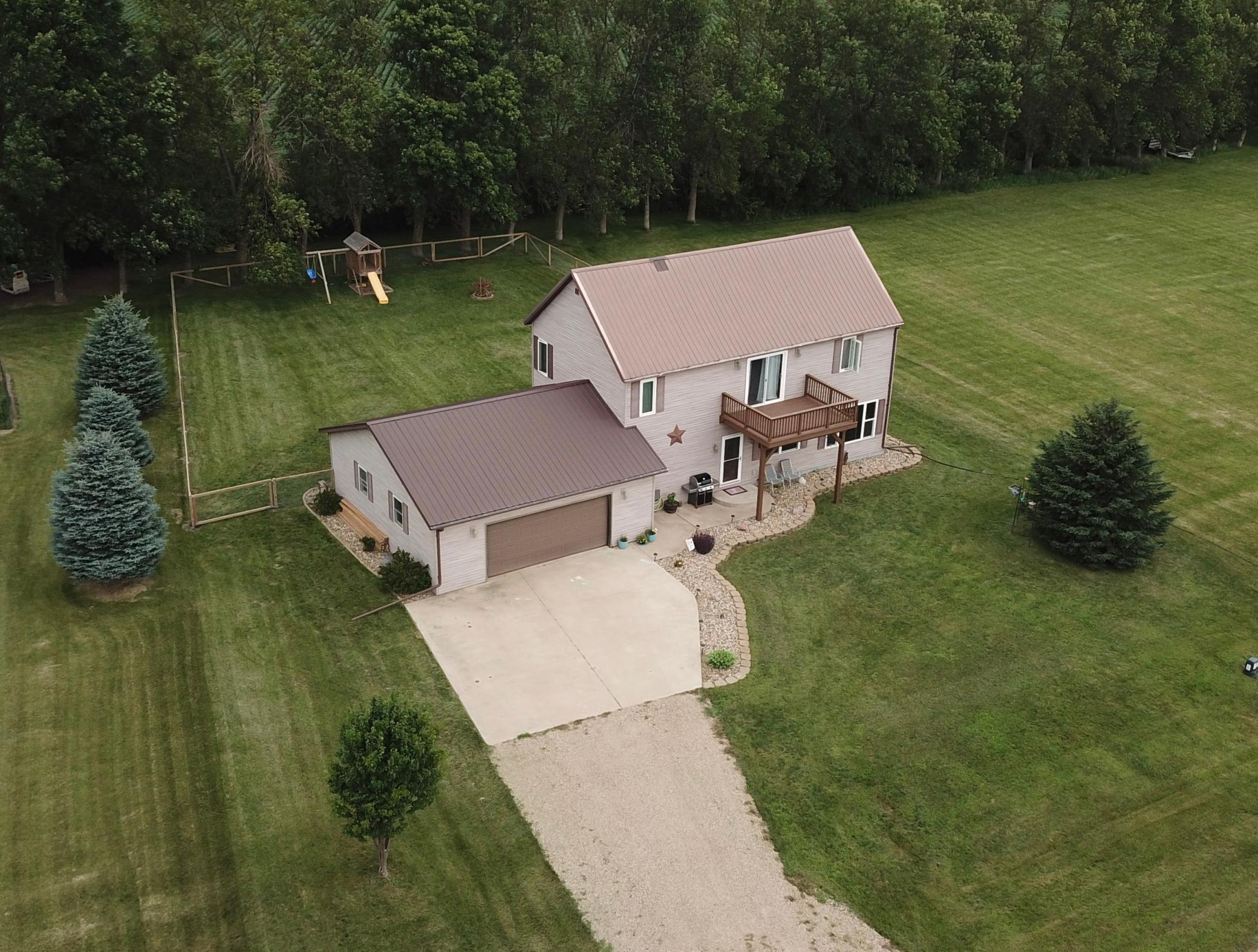 32 Lime Lake Drive Property Photo 1