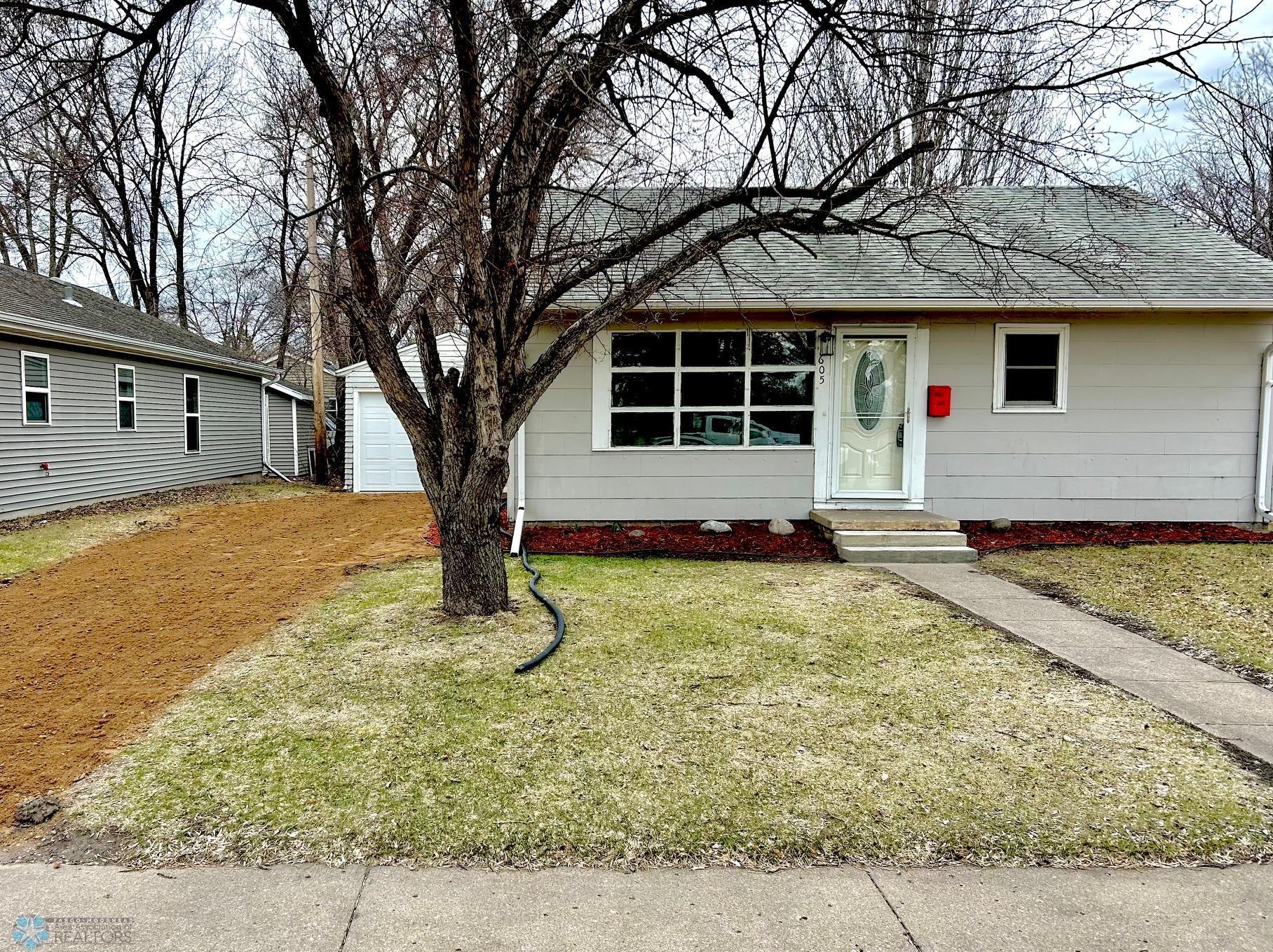 605 20th Street Property Photo 1