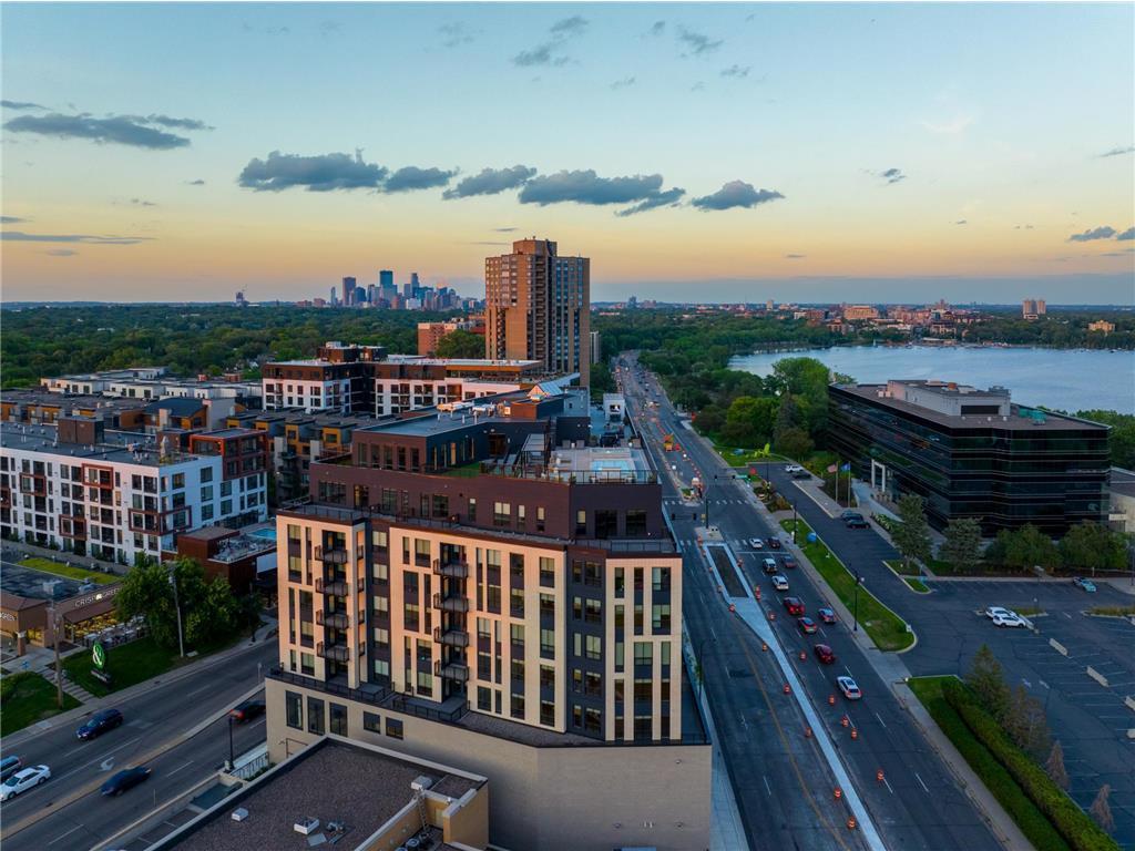 3012 Excelsior Boulevard 804