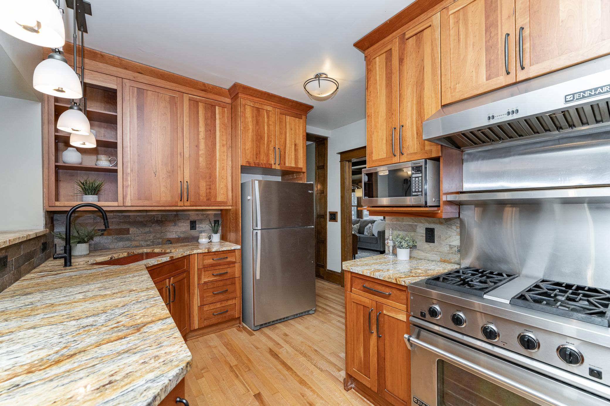 523 6th Street Property Photo 13