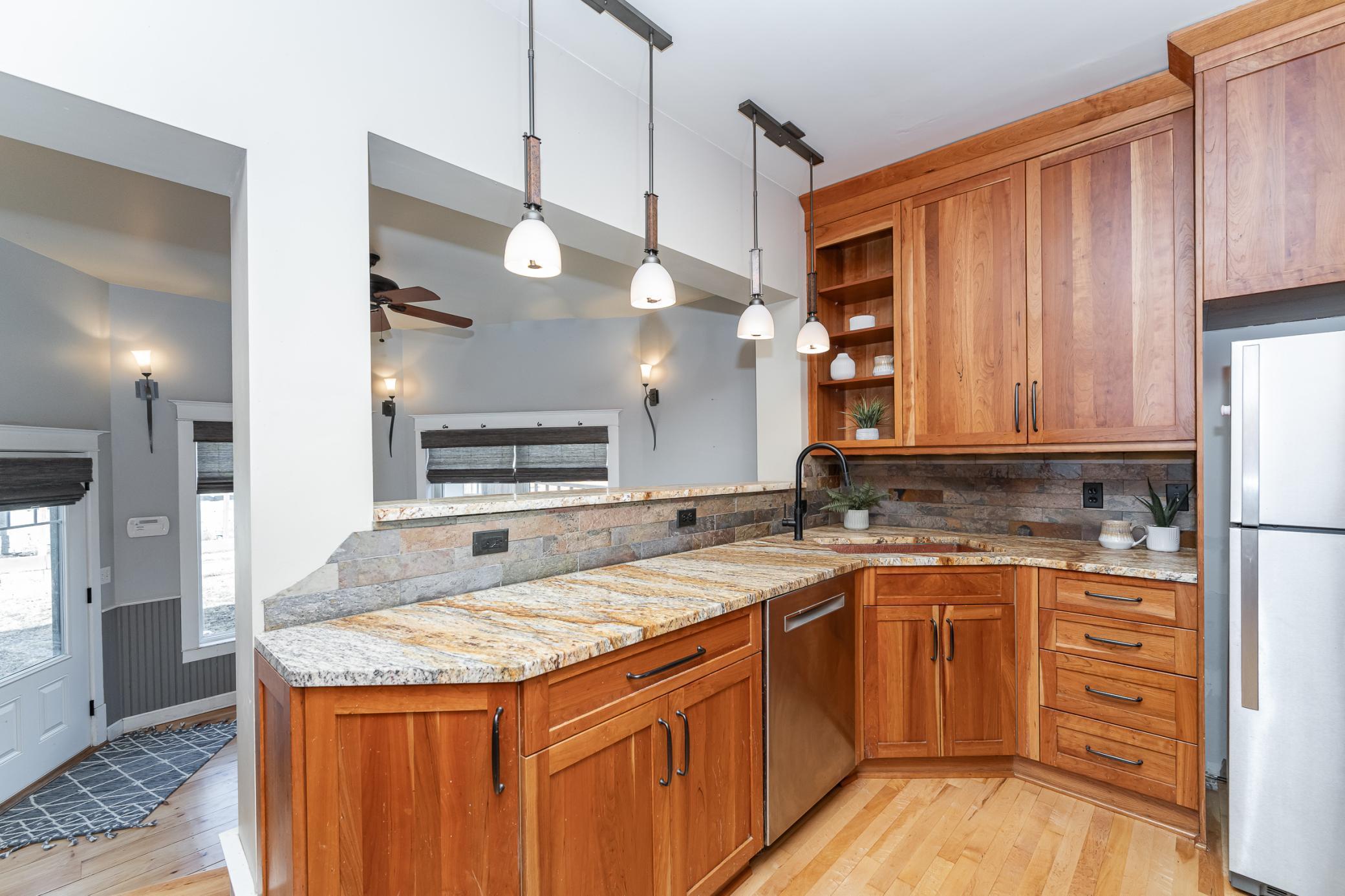 523 6th Street Property Photo 14