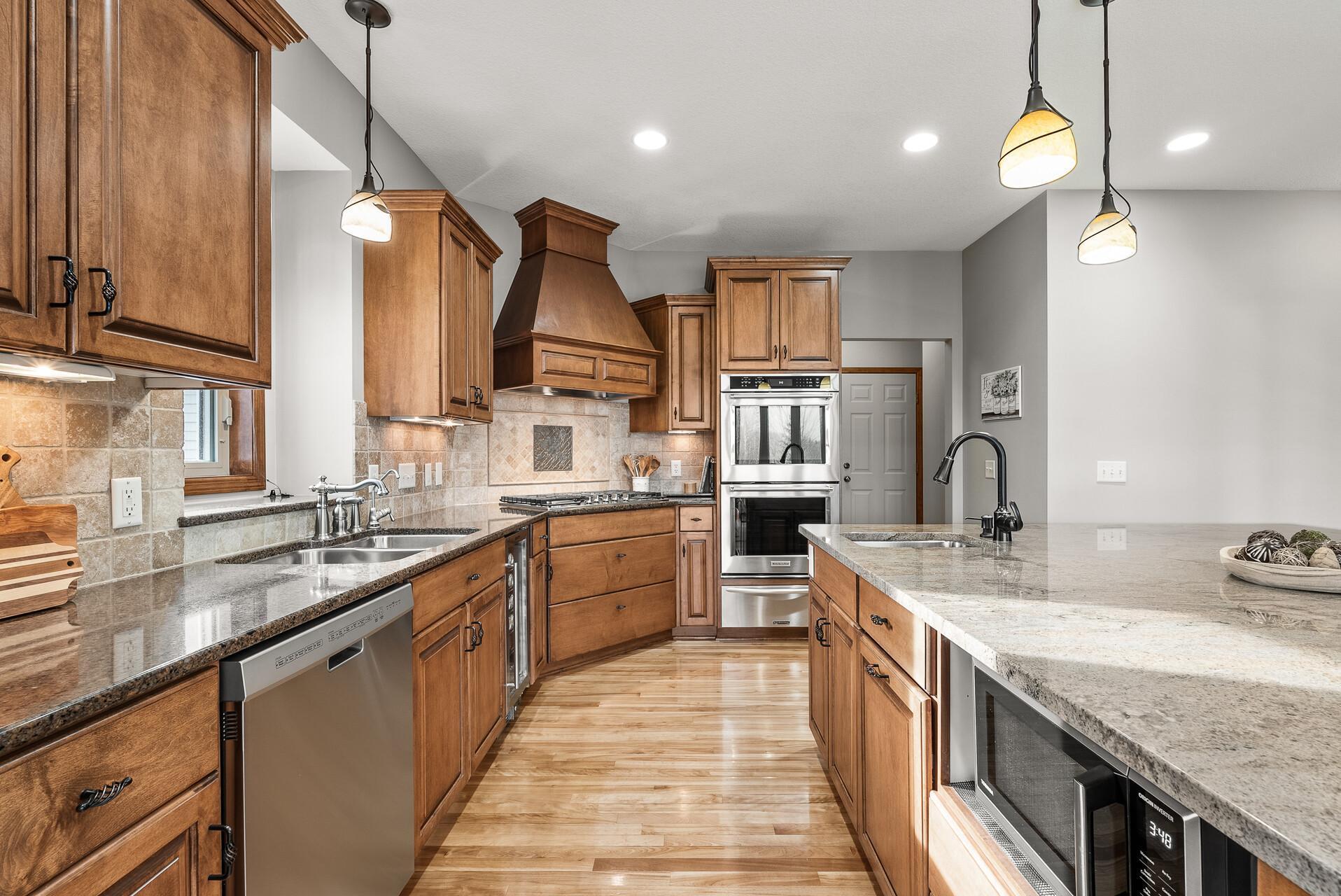 2711 44th Street Property Photo 6