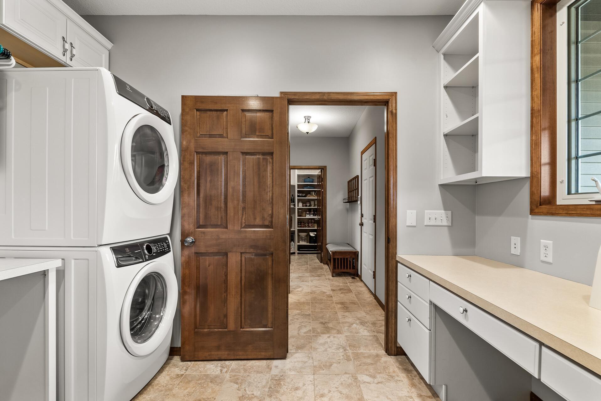 2711 44th Street Property Photo 12