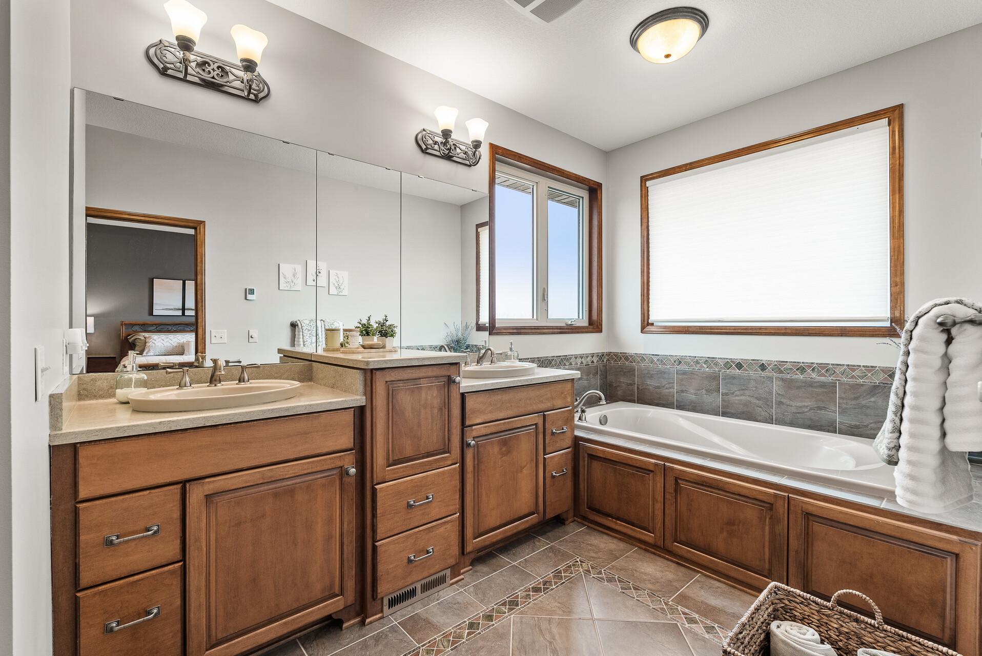 2711 44th Street Property Photo 19