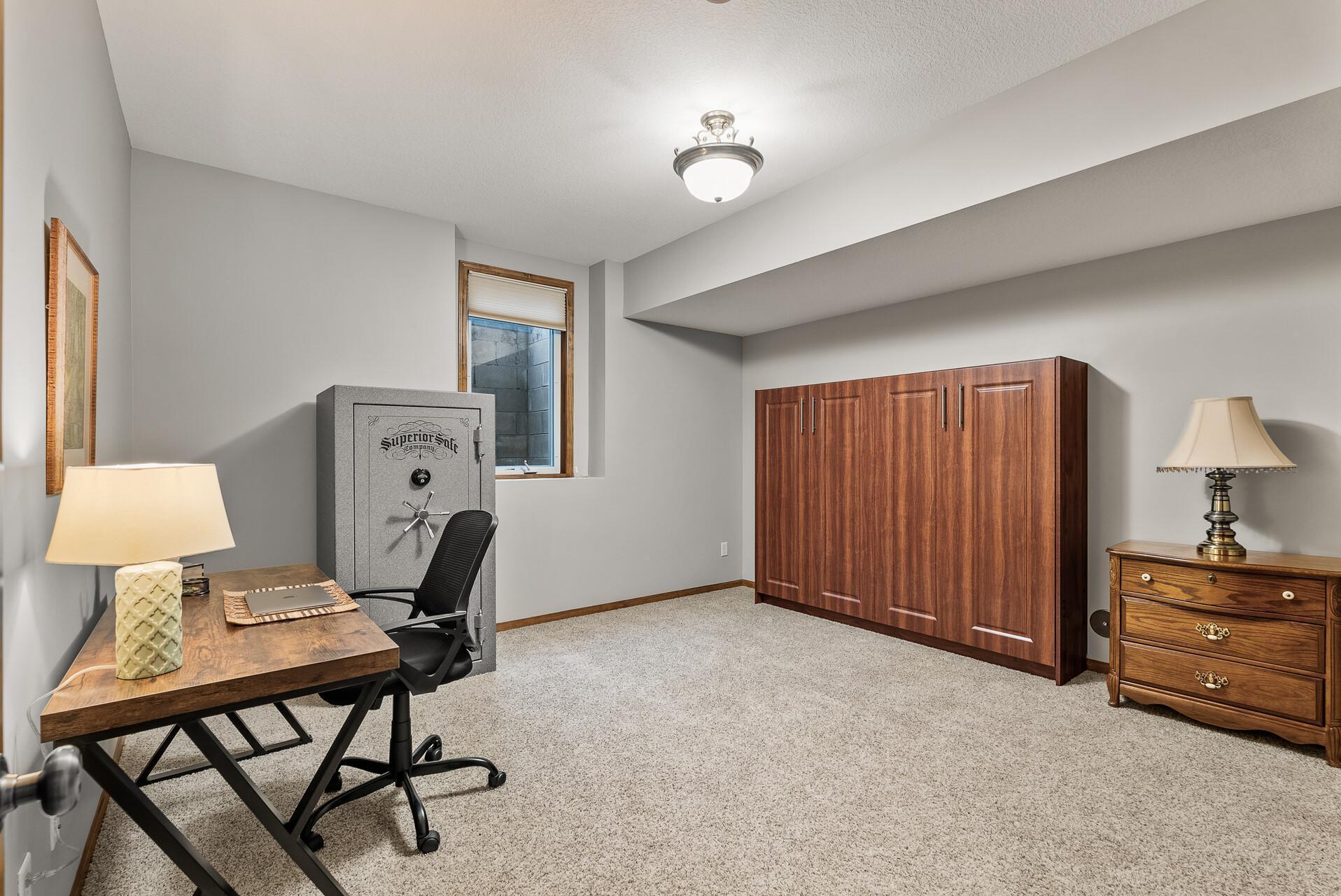 2711 44th Street Property Photo 26