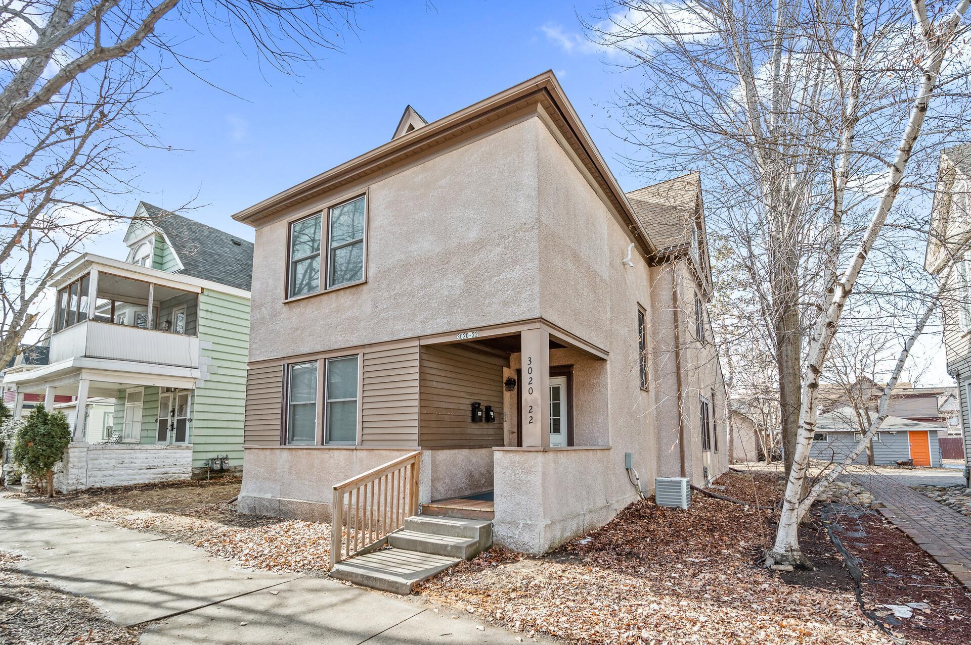 3020 Harriet Avenue Property Photo