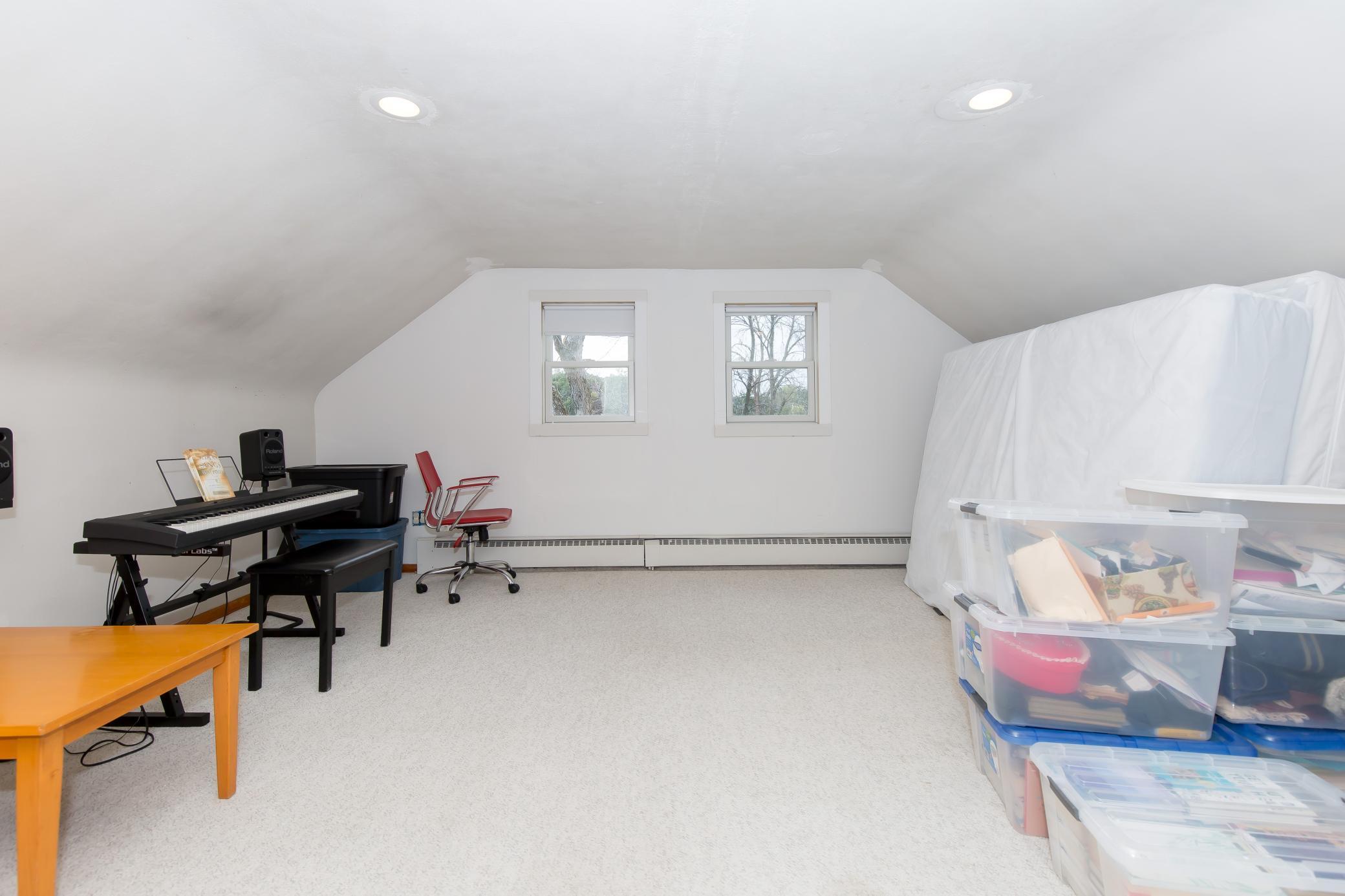 1126 70th Street Property Photo 15