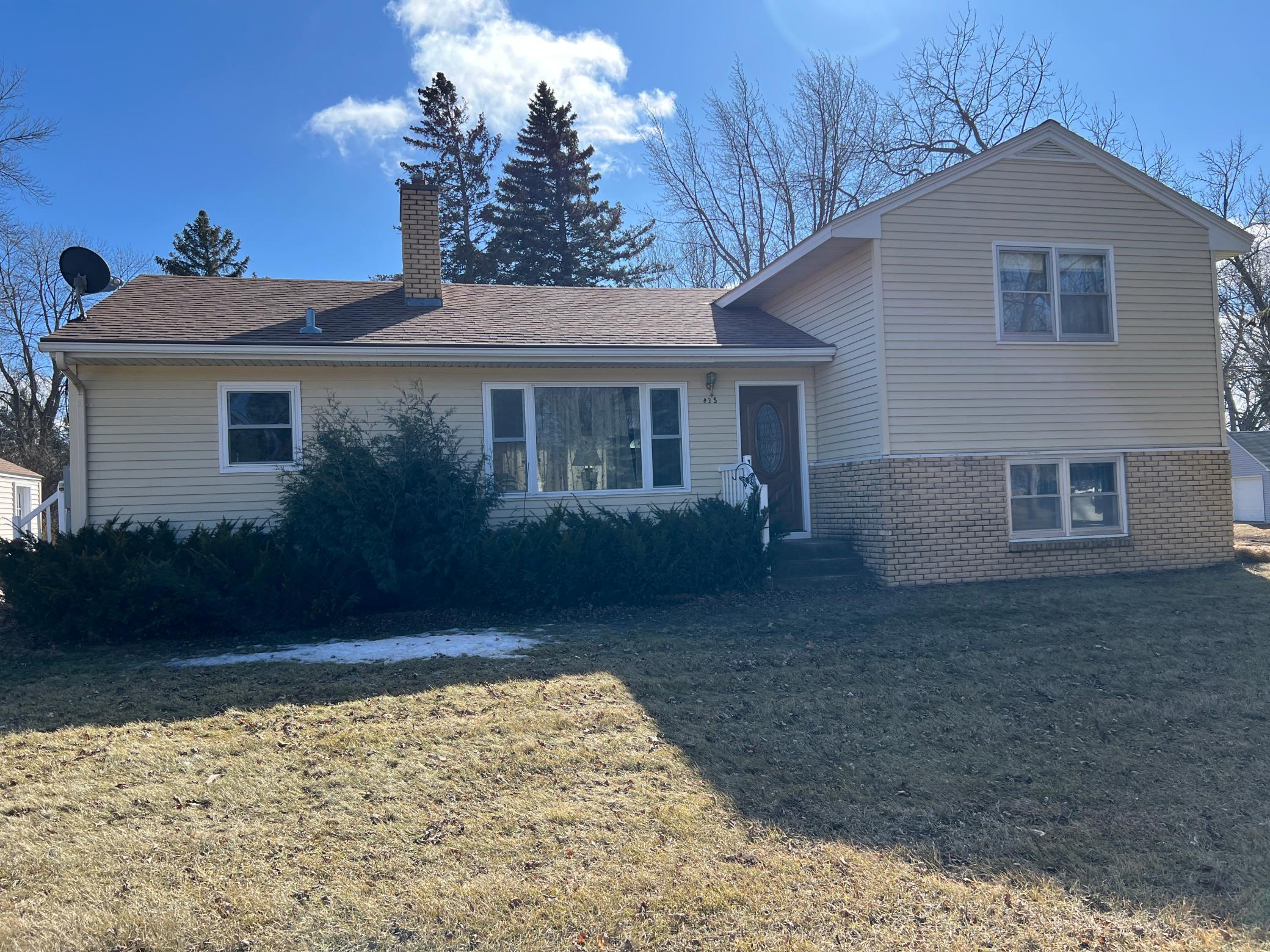 825 Nevada Avenue Property Photo 1
