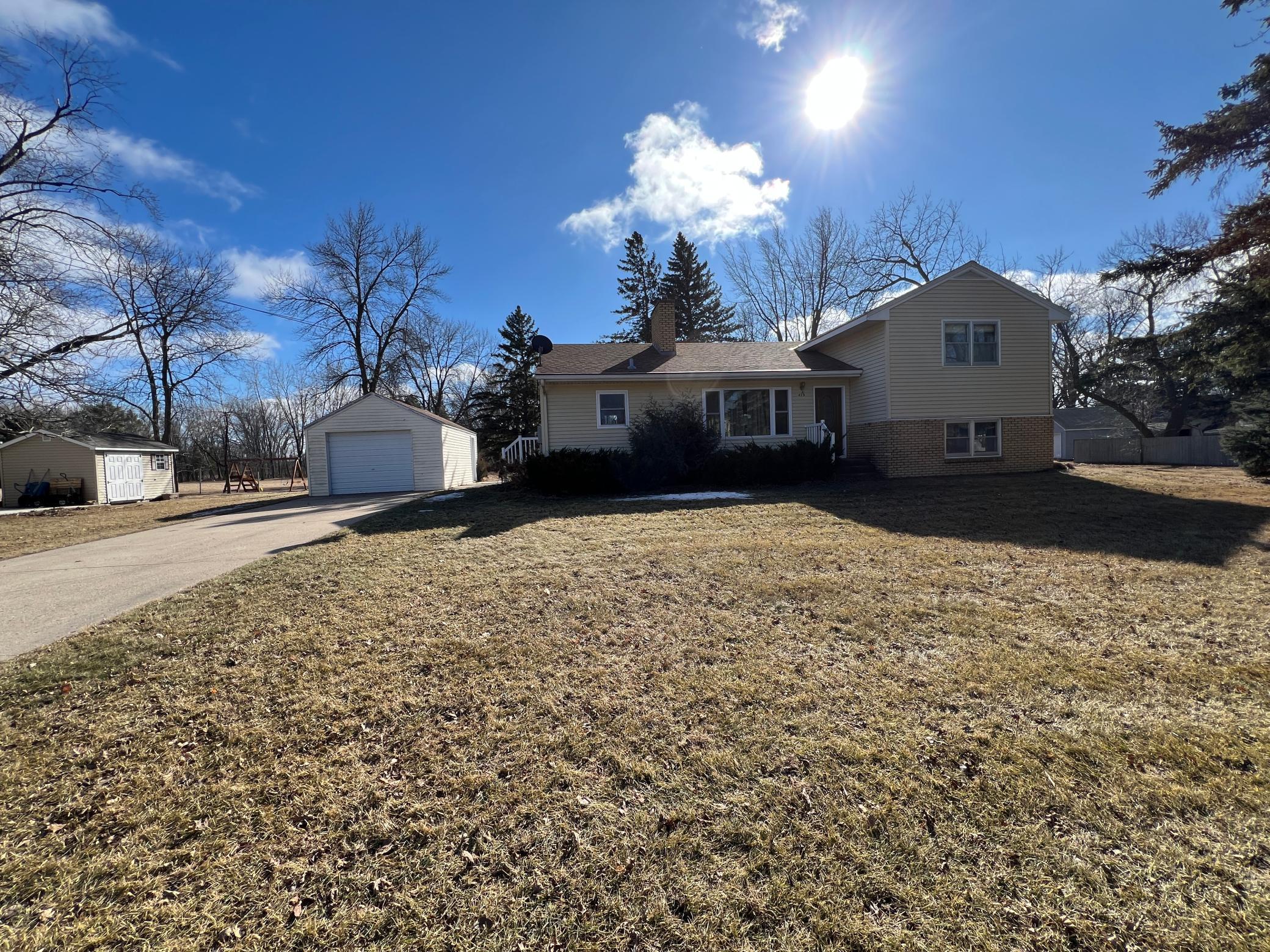 825 Nevada Avenue Property Photo 2