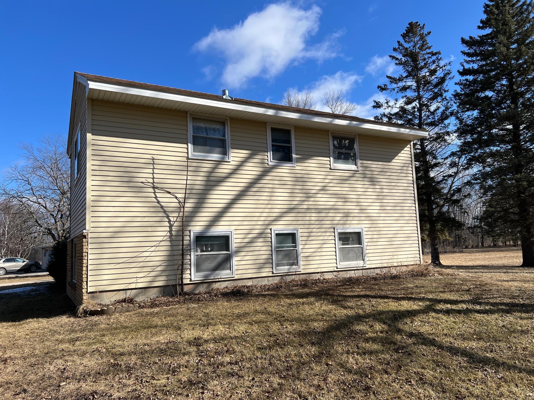 825 Nevada Avenue Property Photo 3
