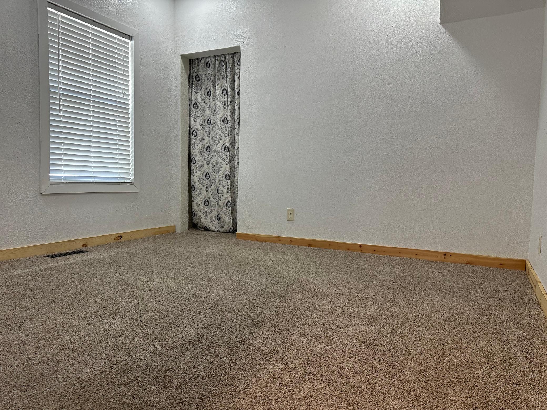 709 4th Avenue Property Photo 17