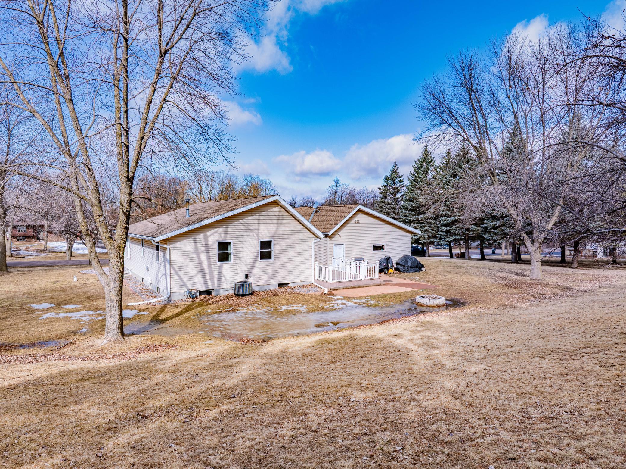 17216 Highland Drive Property Photo 6