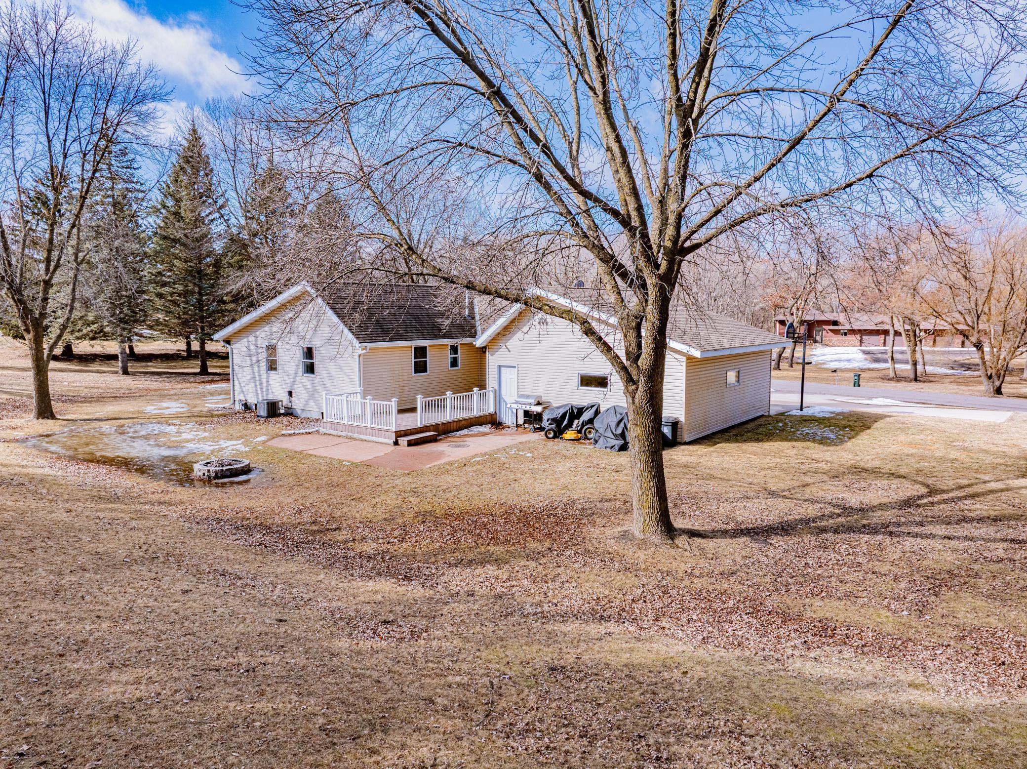 17216 Highland Drive Property Photo 8