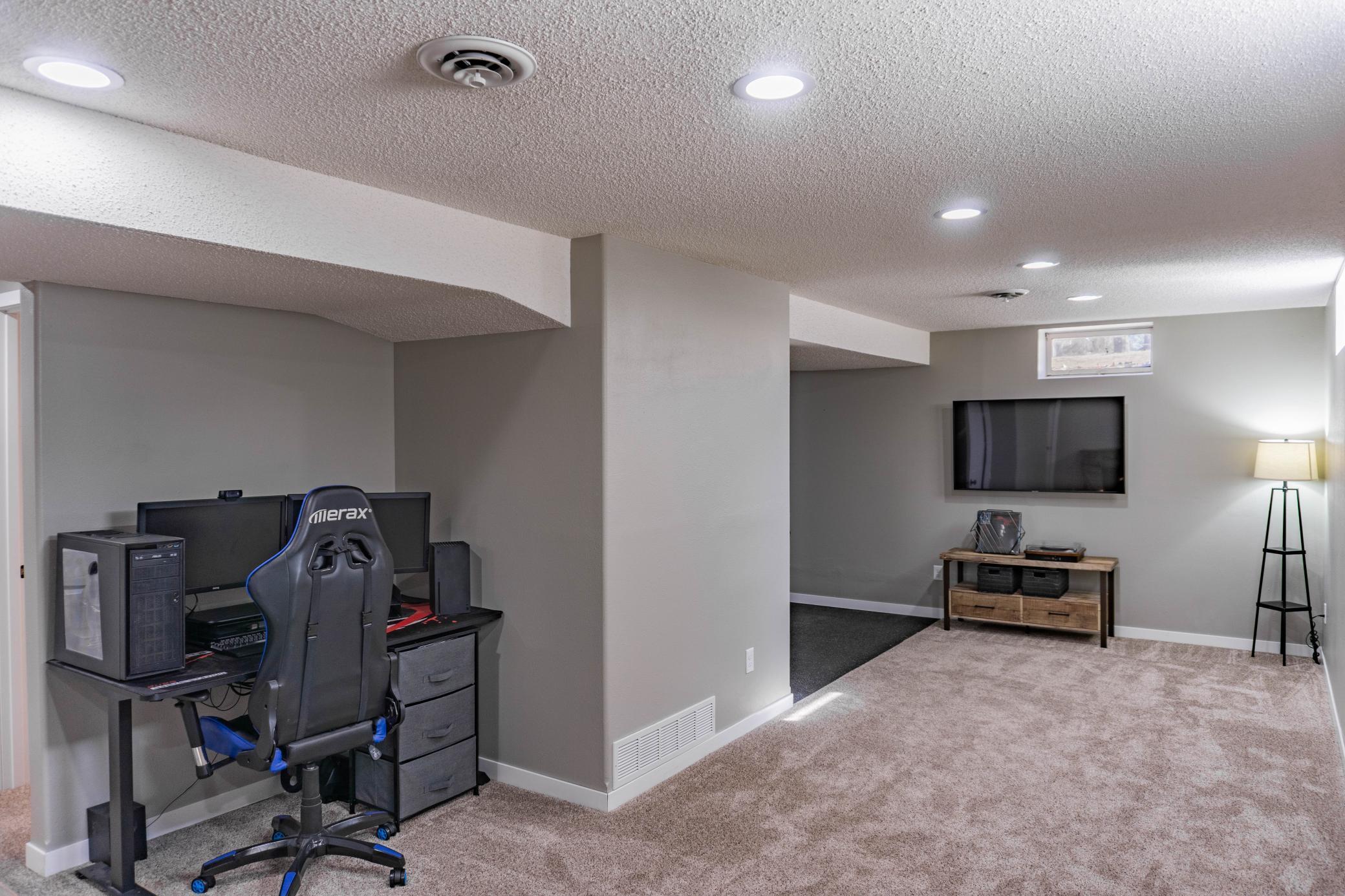 17216 Highland Drive Property Photo 44