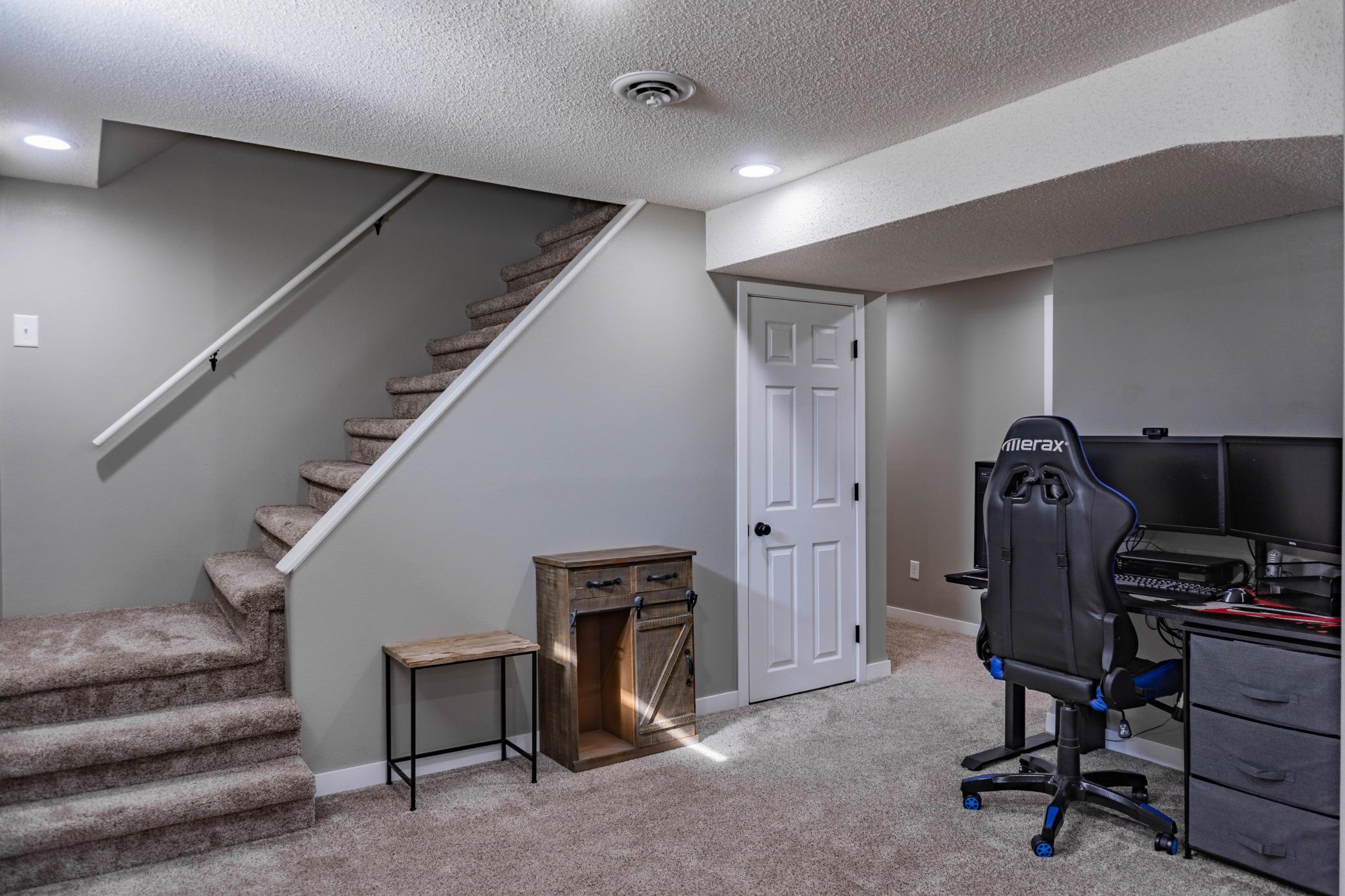 17216 Highland Drive Property Photo 45