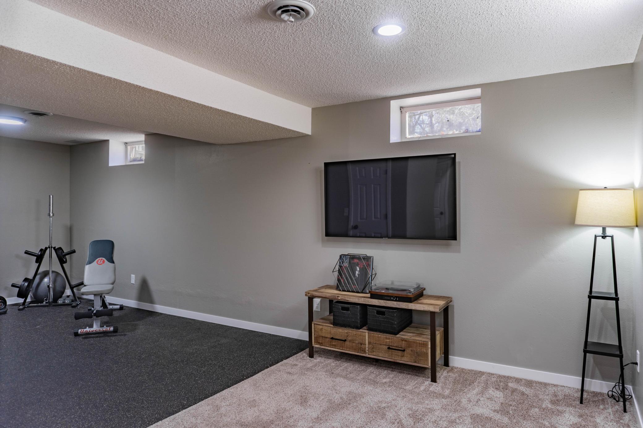 17216 Highland Drive Property Photo 47