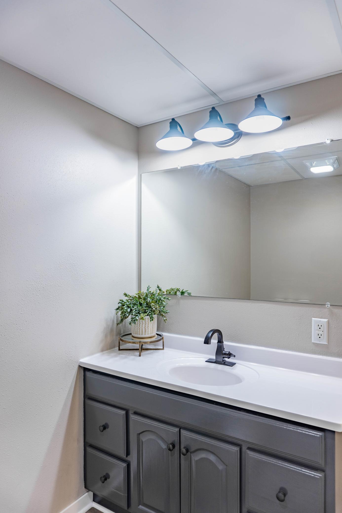 17216 Highland Drive Property Photo 53