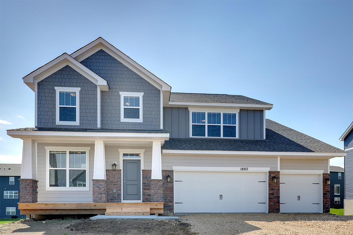 10719 Bent Pine Circle Property Photo 1
