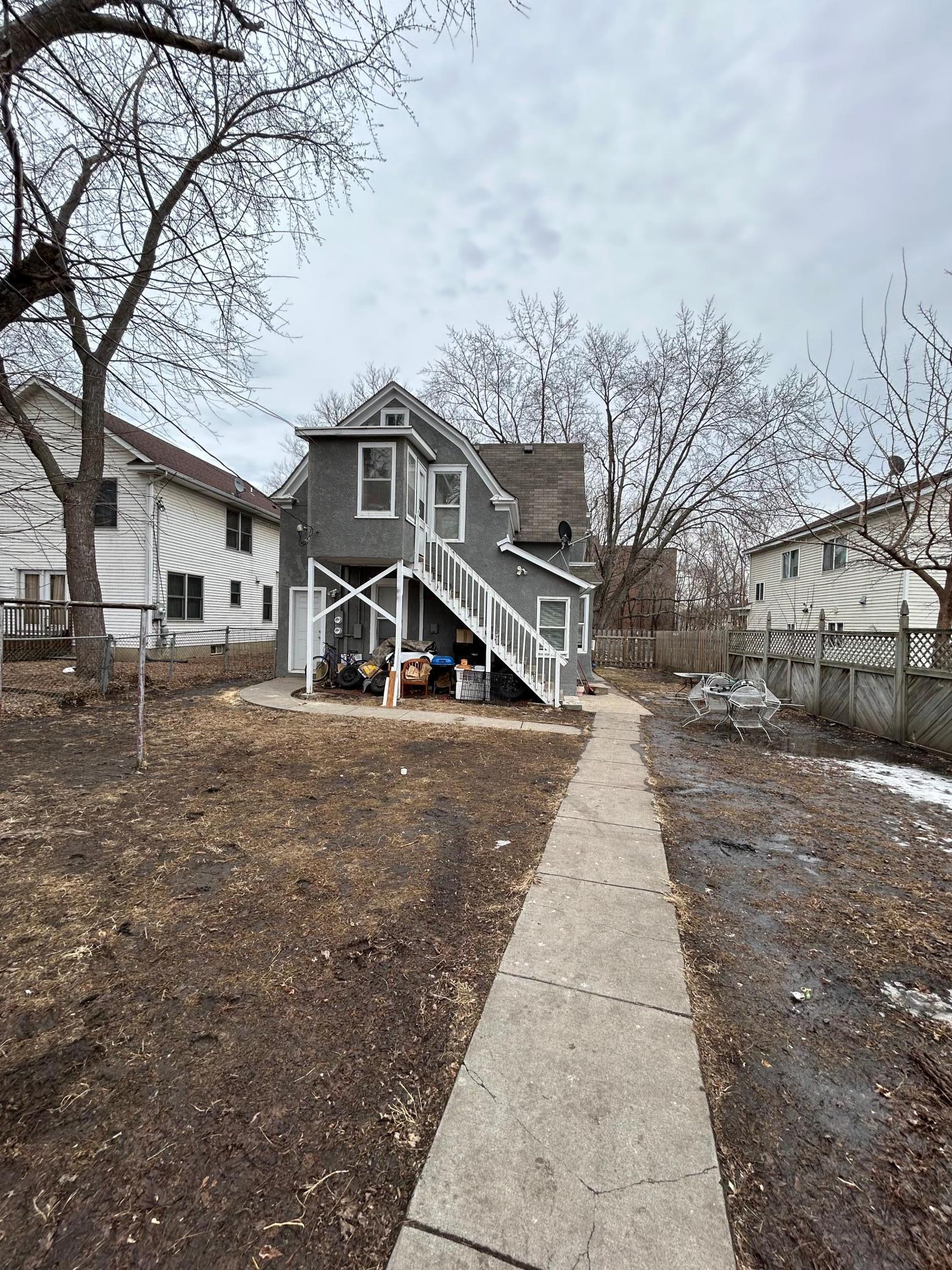 2105 Bryant Avenue Property Photo 3