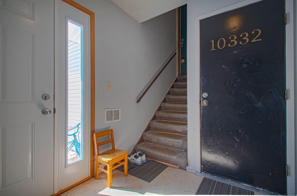 10330 Lever Street Property Photo 2