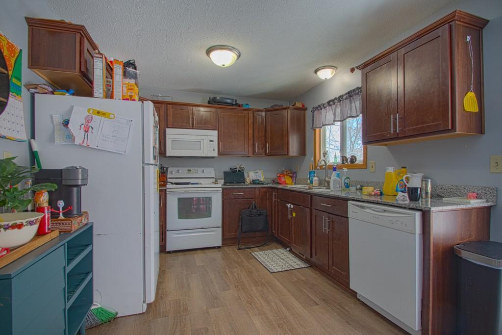 10330 Lever Street Property Photo 5