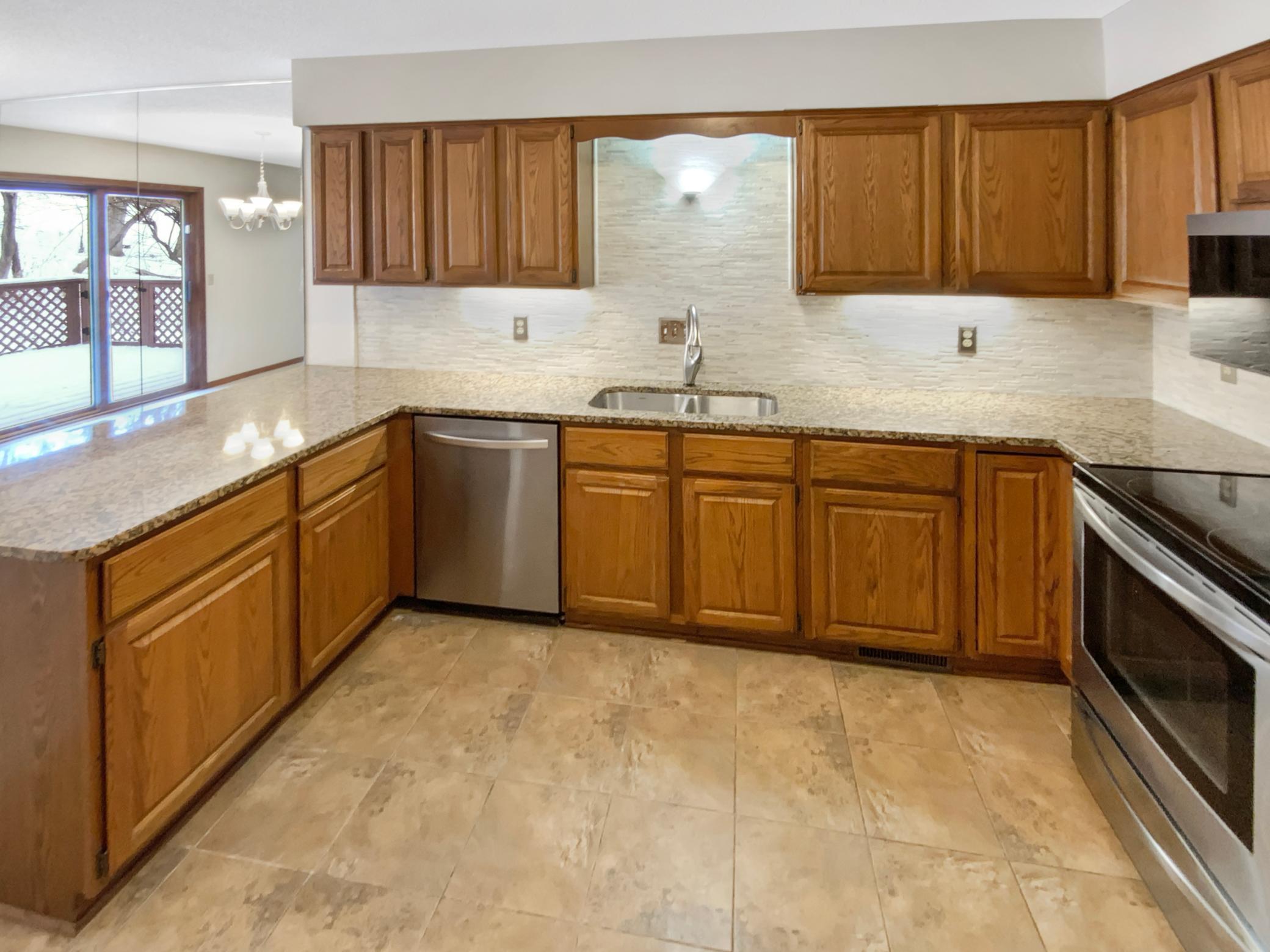 6991 Edenvale Boulevard Property Photo 8