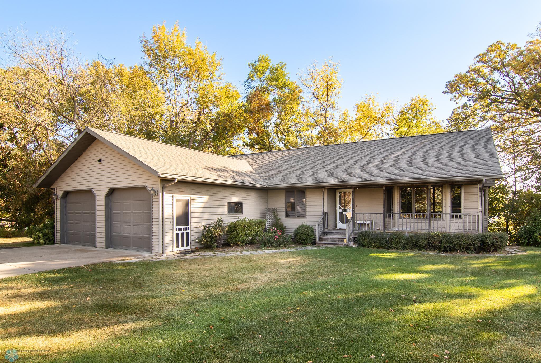 46486 Poss Beach Road Property Photo 1