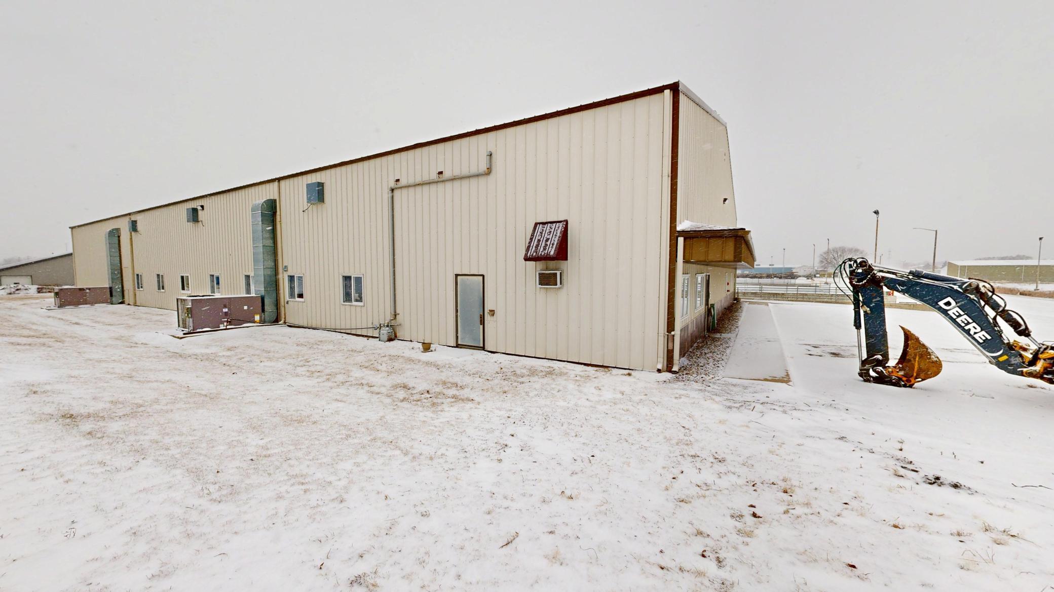 308 Industrial Drive Property Photo 39