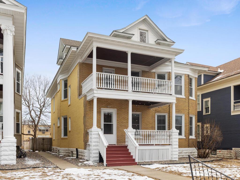 2017 Pleasant Avenue Property Photo 2
