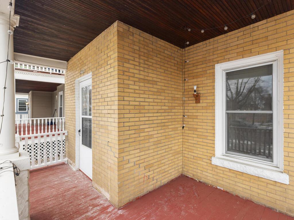 2017 Pleasant Avenue Property Photo 6
