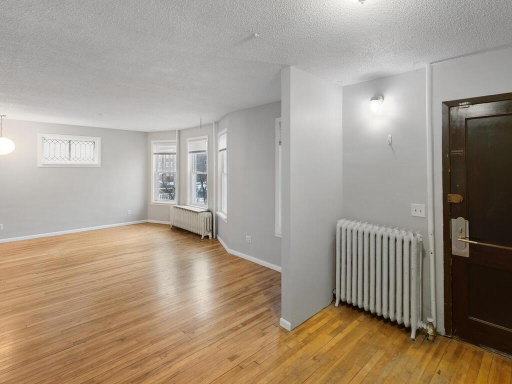 2017 Pleasant Avenue Property Photo 8