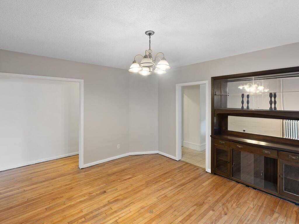 2017 Pleasant Avenue Property Photo 16