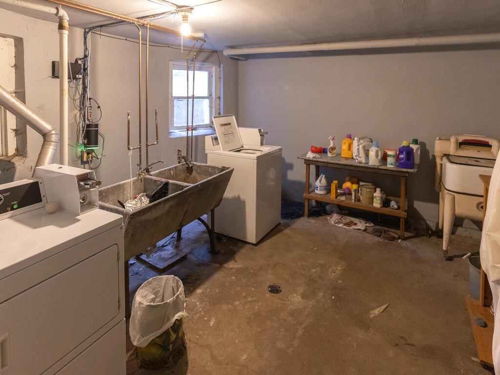 2017 Pleasant Avenue Property Photo 52