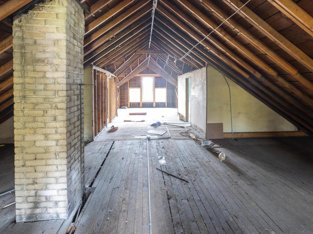 2017 Pleasant Avenue Property Photo 58