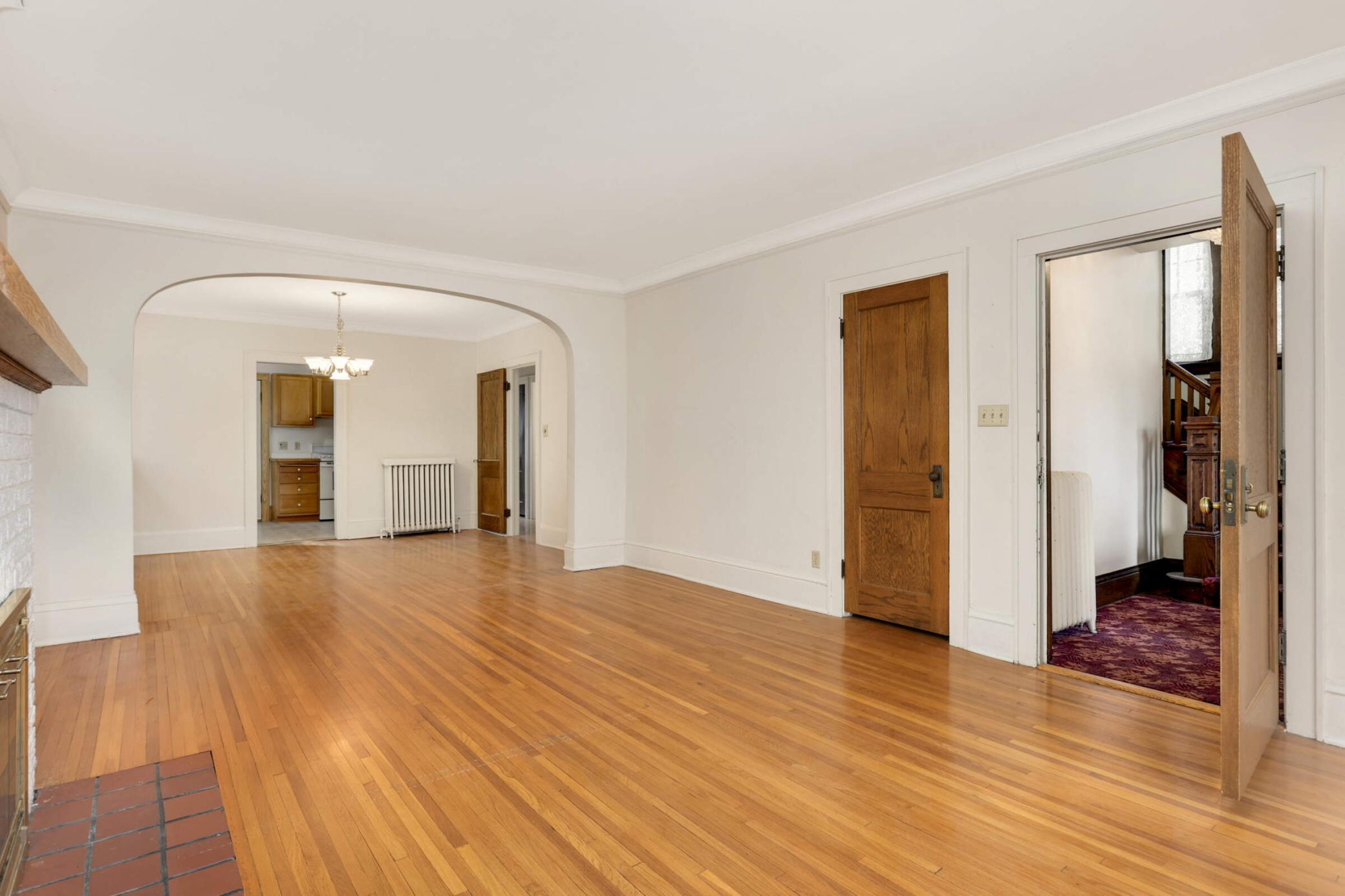 5048 Thomas Avenue Property Photo 6