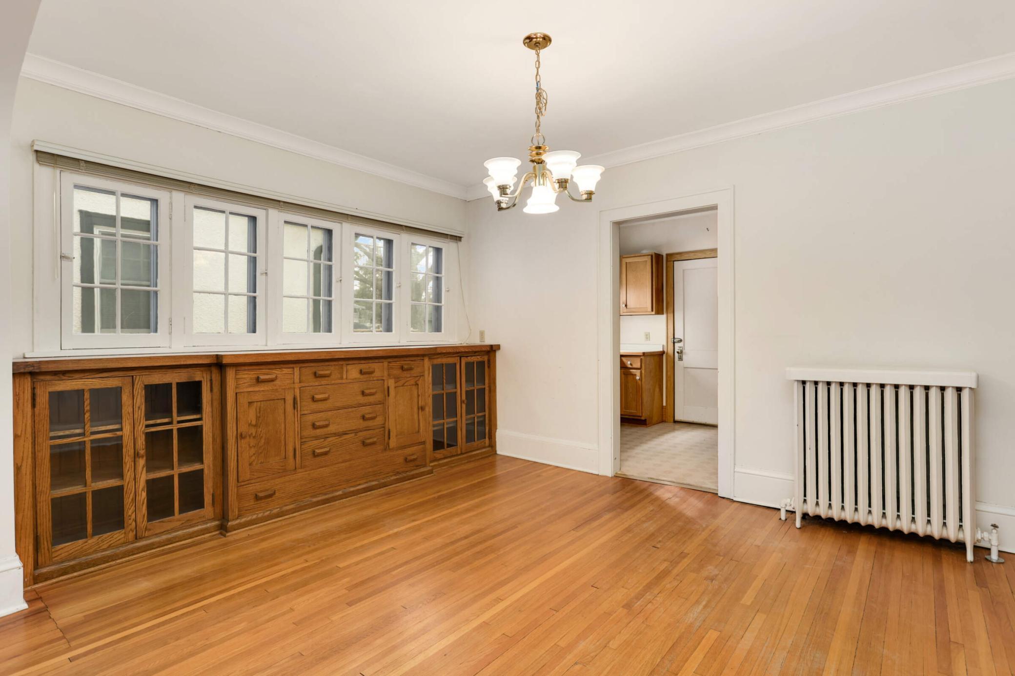 5048 Thomas Avenue Property Photo 8